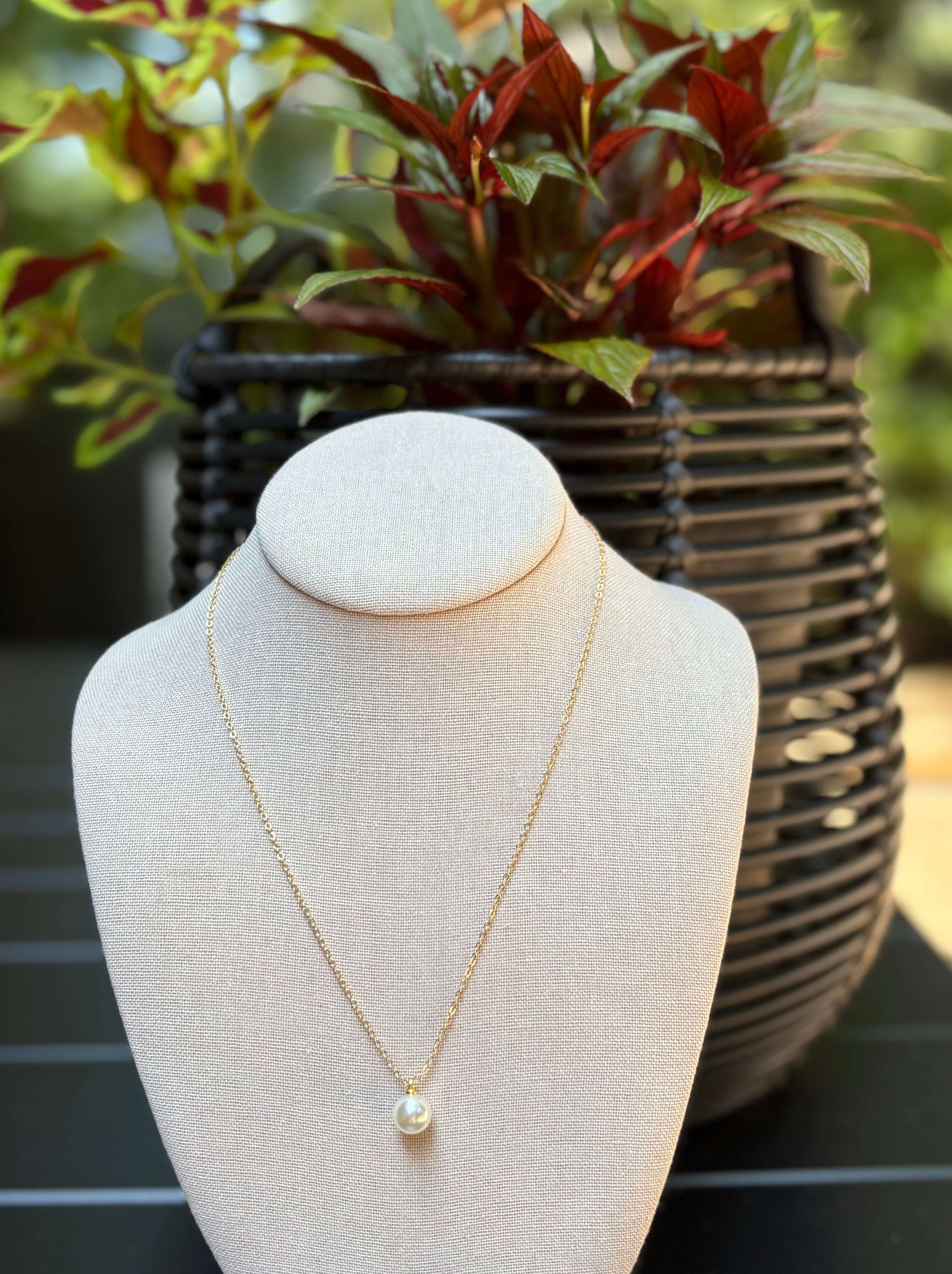 Single Pearl Drop